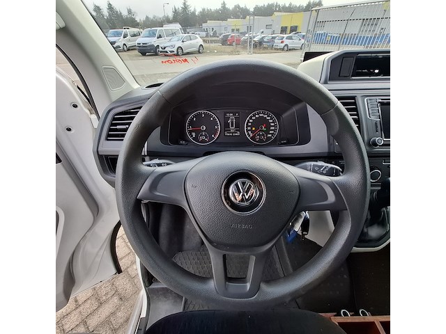 Personenbus, volkswagen, transporter 4 motion - afbeelding 25 van  43