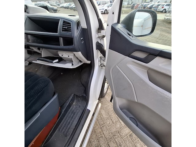 Personenbus, volkswagen, transporter 4 motion - afbeelding 39 van  43
