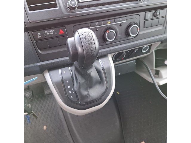 Personenbus, volkswagen, transporter 4 motion - afbeelding 24 van  43