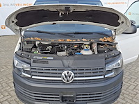 Personenbus, volkswagen, transporter - afbeelding 9 van  48