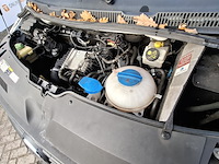 Personenbus, volkswagen, transporter - afbeelding 10 van  48