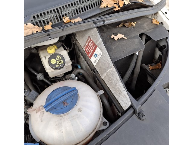 Personenbus, volkswagen, transporter - afbeelding 11 van  48