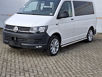 Personenbus, volkswagen, transporter - afbeelding 1 van  48