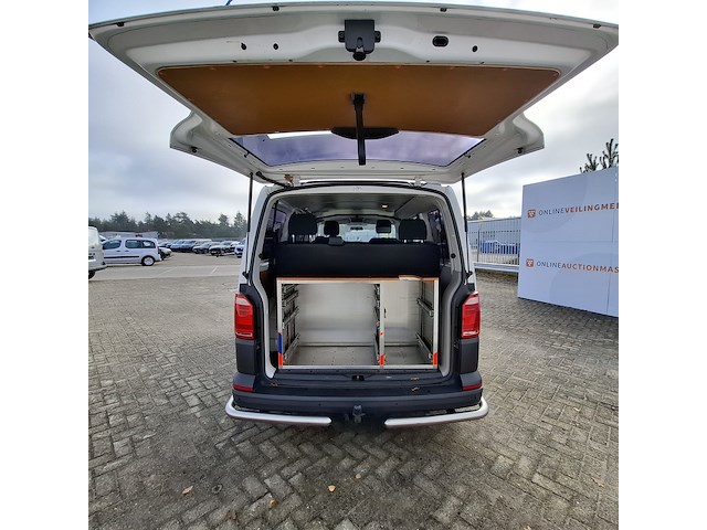 Personenbus, volkswagen, transporter - afbeelding 26 van  48