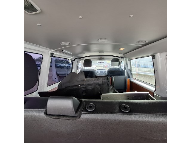 Personenbus, volkswagen, transporter - afbeelding 28 van  48