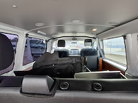 Personenbus, volkswagen, transporter - afbeelding 28 van  48
