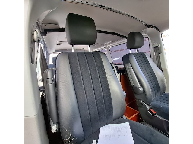 Personenbus, volkswagen, transporter - afbeelding 36 van  48