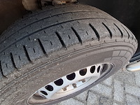 Personenbus, volkswagen, transporter - afbeelding 2 van  51