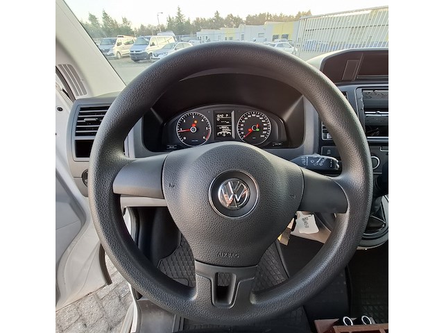 Personenbus, volkswagen, transporter - afbeelding 18 van  51