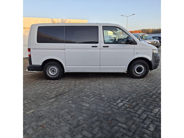 Personenbus, volkswagen, transporter - afbeelding 34 van  51