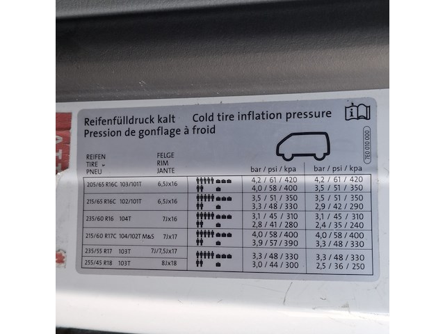 Personenbus, volkswagen, transporter - afbeelding 46 van  51