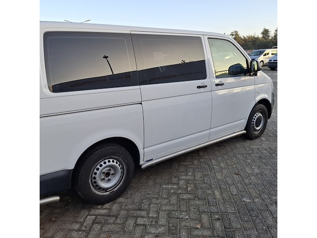 Personenbus, volkswagen, transporter - afbeelding 45 van  51