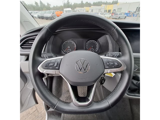 Personenbus, volkswagen, transporter - afbeelding 4 van  33