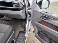 Personenbus, volkswagen, transporter - afbeelding 13 van  33
