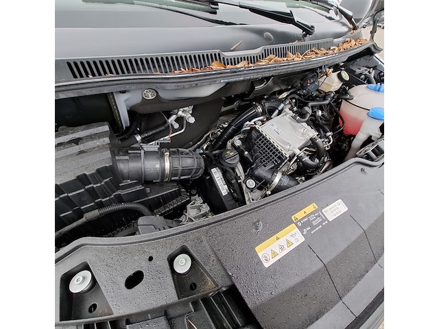 Personenbus, volkswagen, transporter - afbeelding 17 van  33