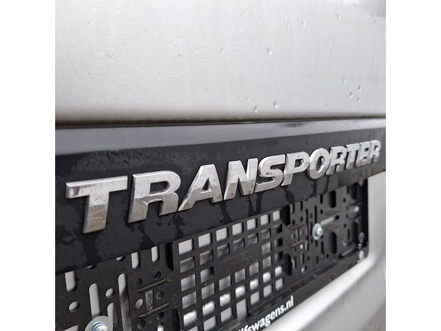 Personenbus, volkswagen, transporter - afbeelding 21 van  33