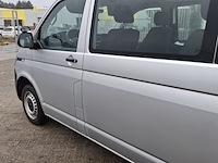 Personenbus, volkswagen, transporter - afbeelding 33 van  33