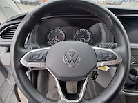 Personenbus, volkswagen, transporter - afbeelding 12 van  33