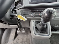 Personenbus, volkswagen, transporter - afbeelding 14 van  33