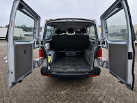 Personenbus, volkswagen, transporter - afbeelding 17 van  33
