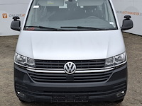 Personenbus, volkswagen, transporter - afbeelding 2 van  33