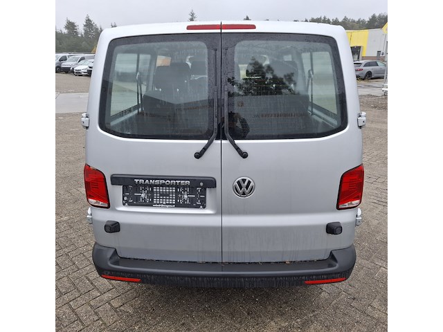 Personenbus, volkswagen, transporter - afbeelding 6 van  33