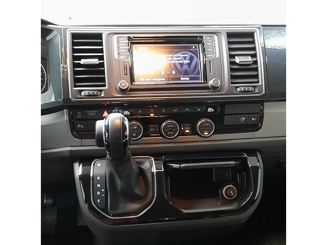 Personenbus, volkswagen, transporter - afbeelding 14 van  42