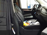 Personenbus, volkswagen, transporter - afbeelding 22 van  42