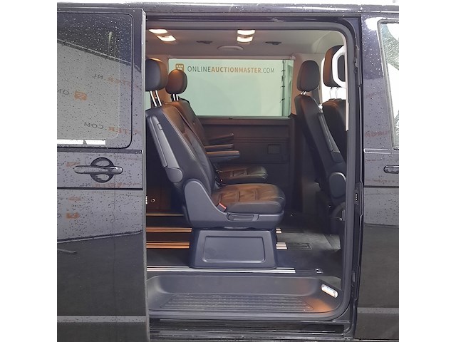 Personenbus, volkswagen, transporter - afbeelding 25 van  42