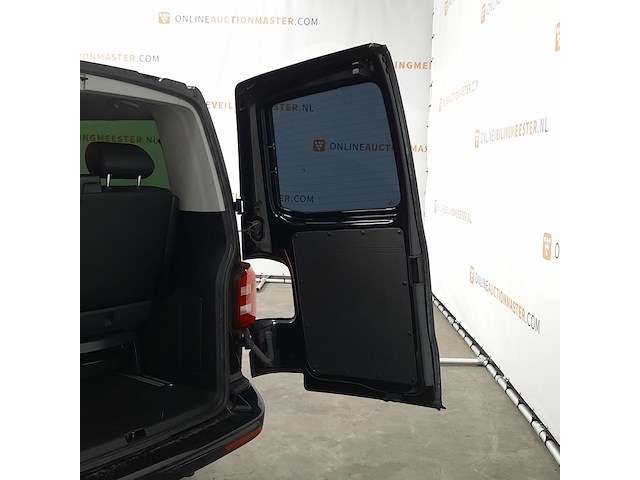 Personenbus, volkswagen, transporter - afbeelding 29 van  42