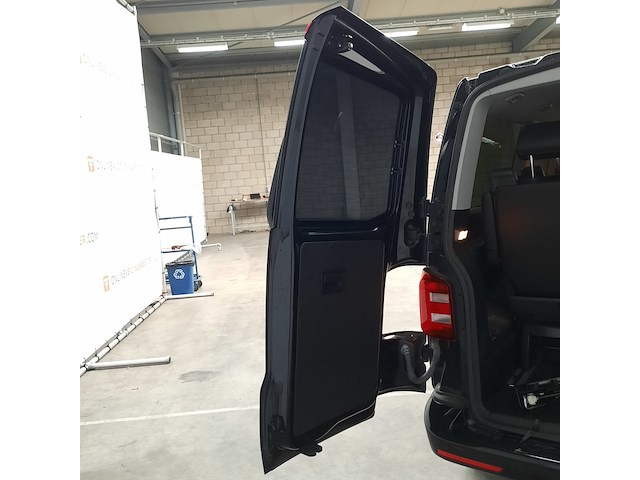 Personenbus, volkswagen, transporter - afbeelding 30 van  42