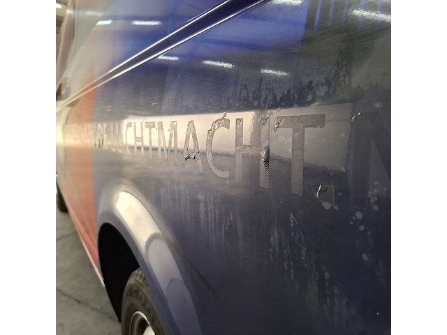 Personenbus, volkswagen, transporter - afbeelding 2 van  53