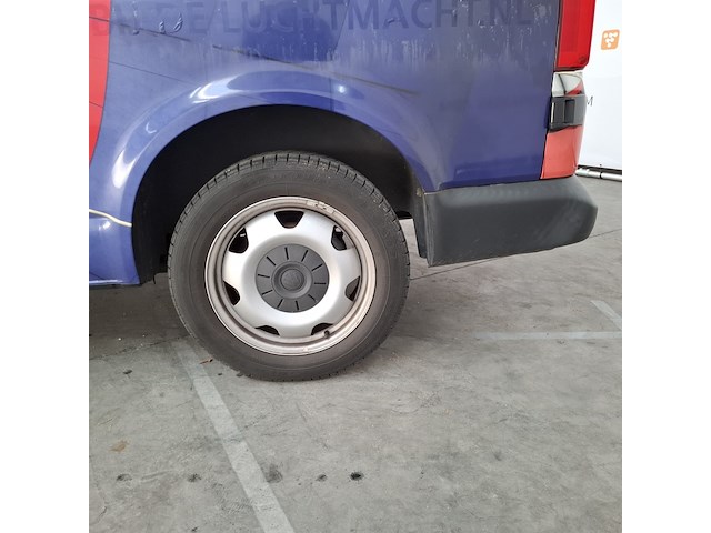 Personenbus, volkswagen, transporter - afbeelding 6 van  53