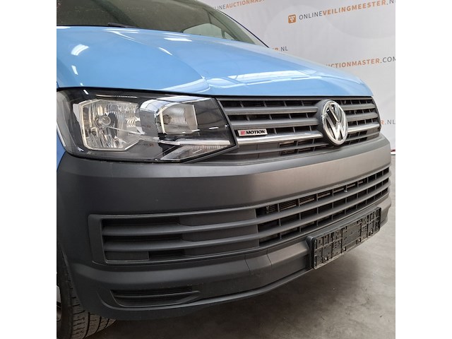 Personenbus, volkswagen, transporter - afbeelding 17 van  53