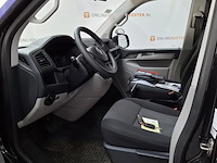 Personenbus, volkswagen, transporter - afbeelding 18 van  53