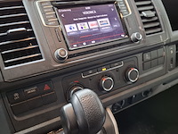 Personenbus, volkswagen, transporter - afbeelding 26 van  53