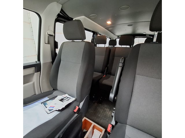 Personenbus, volkswagen, transporter - afbeelding 29 van  53