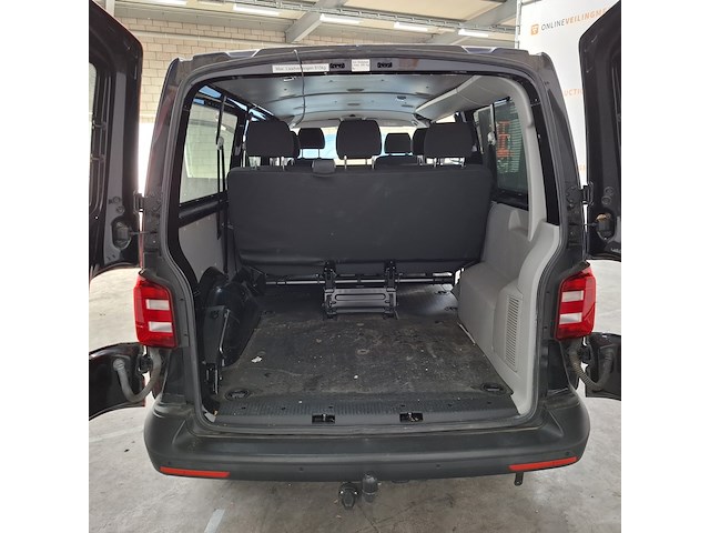 Personenbus, volkswagen, transporter - afbeelding 30 van  53