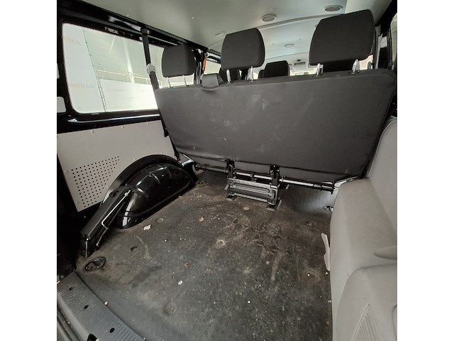 Personenbus, volkswagen, transporter - afbeelding 31 van  53