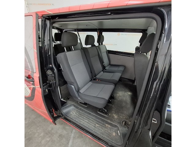 Personenbus, volkswagen, transporter - afbeelding 32 van  53