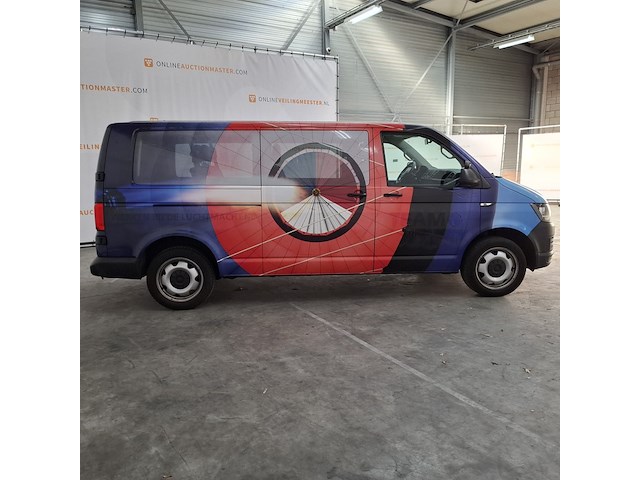 Personenbus, volkswagen, transporter - afbeelding 34 van  53