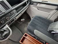 Personenbus, volkswagen, transporter - afbeelding 14 van  50