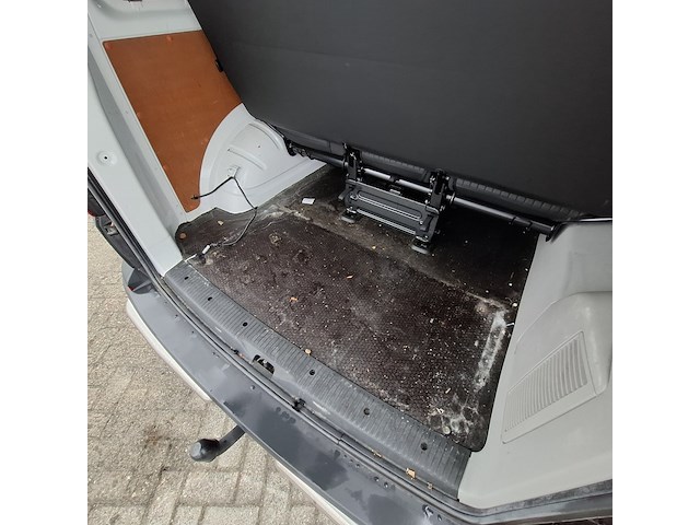 Personenbus, volkswagen, transporter - afbeelding 17 van  50