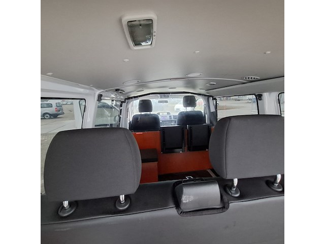 Personenbus, volkswagen, transporter - afbeelding 18 van  50