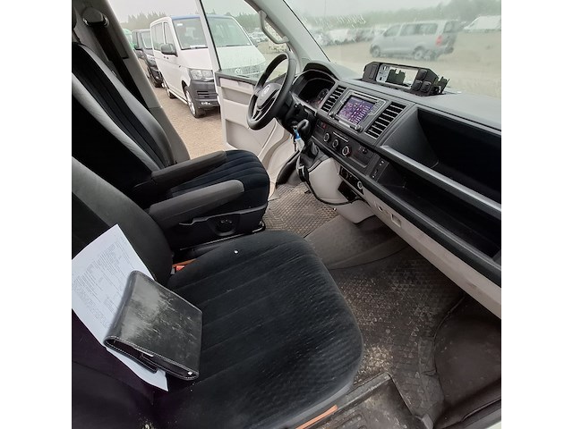 Personenbus, volkswagen, transporter - afbeelding 24 van  50