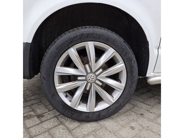 Personenbus, volkswagen, transporter - afbeelding 30 van  50