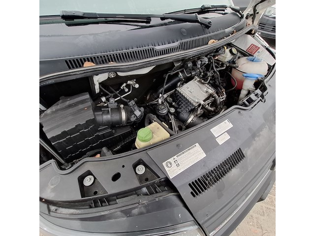 Personenbus, volkswagen, transporter - afbeelding 41 van  50