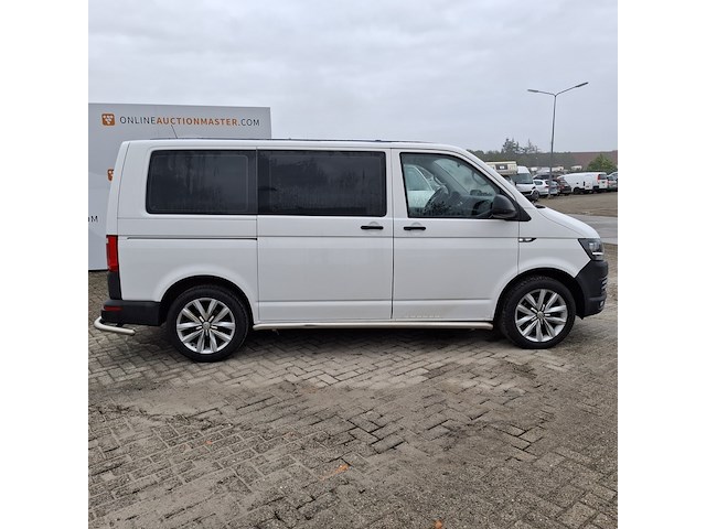 Personenbus, volkswagen, transporter - afbeelding 34 van  50