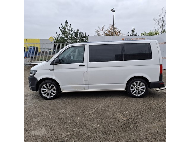 Personenbus, volkswagen, transporter - afbeelding 50 van  50