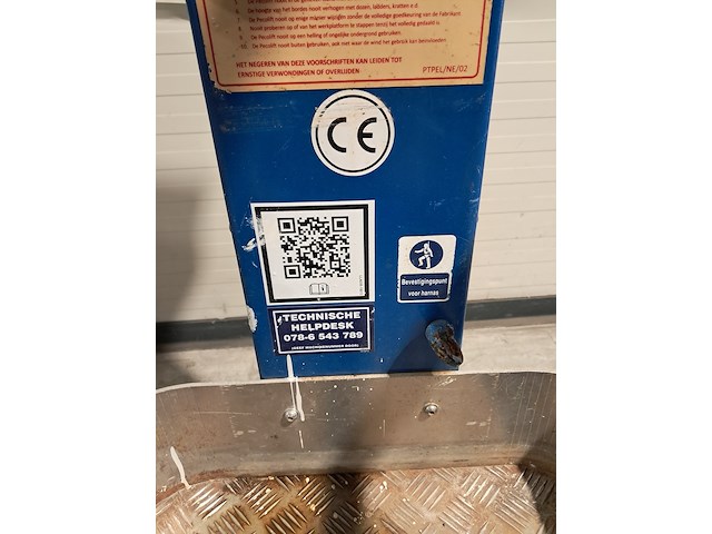 Personenlift 3,5m manueel, power tower, power towers pecolift, 2015 - afbeelding 11 van  27